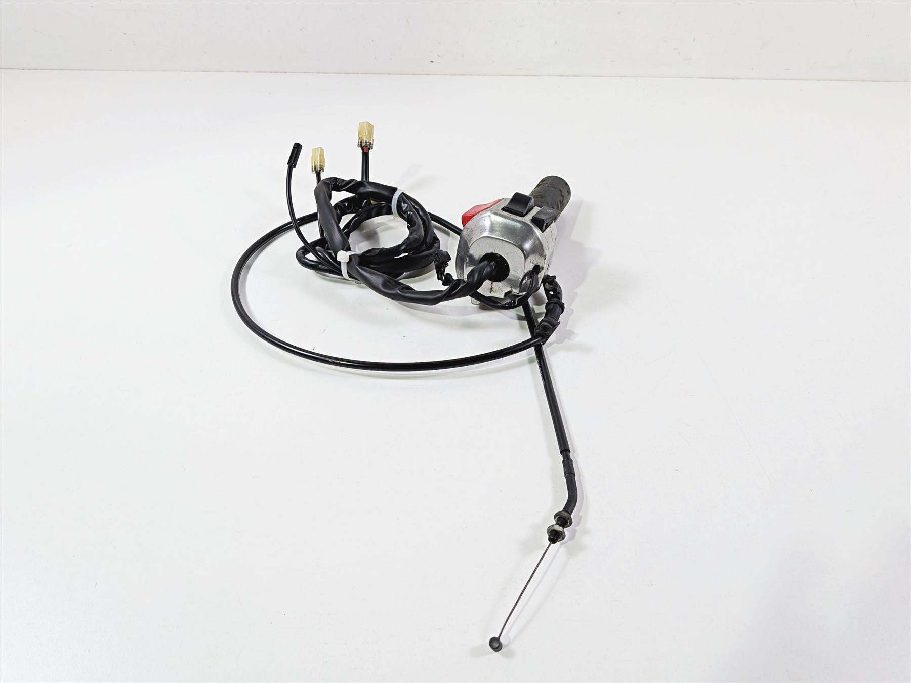 2012 Yamaha XV1900 Raider S Right Hand Control Switch Start 5C7-83973-10-00 {{ shop.shopifyCountryName }} - Mototech271