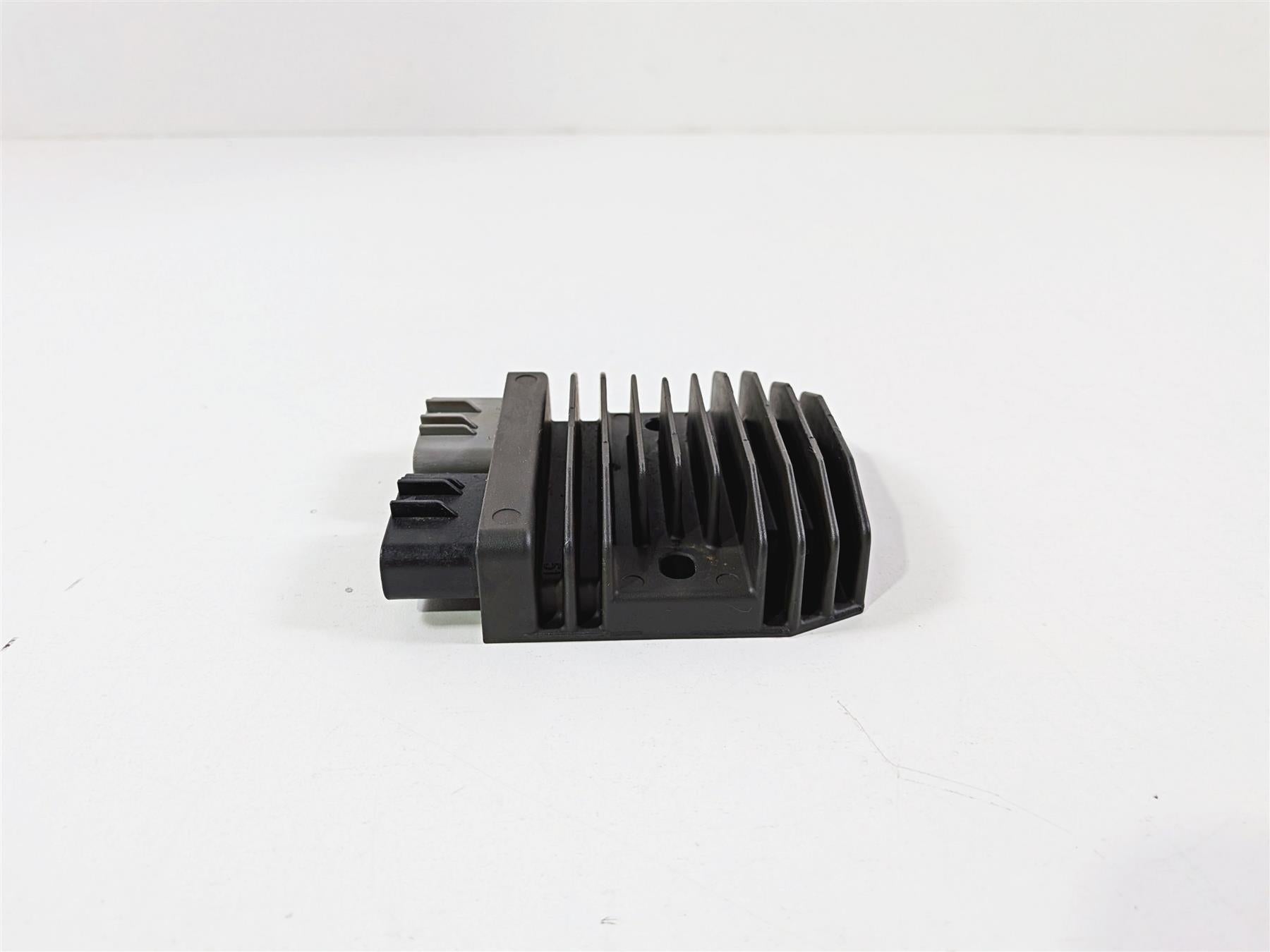 2021 Yamaha YXZ1000R EPS SS SE Rectifier Voltage Regulator B5H-81960-00 FH027DA {{ shop.shopifyCountryName }} - Mototech271
