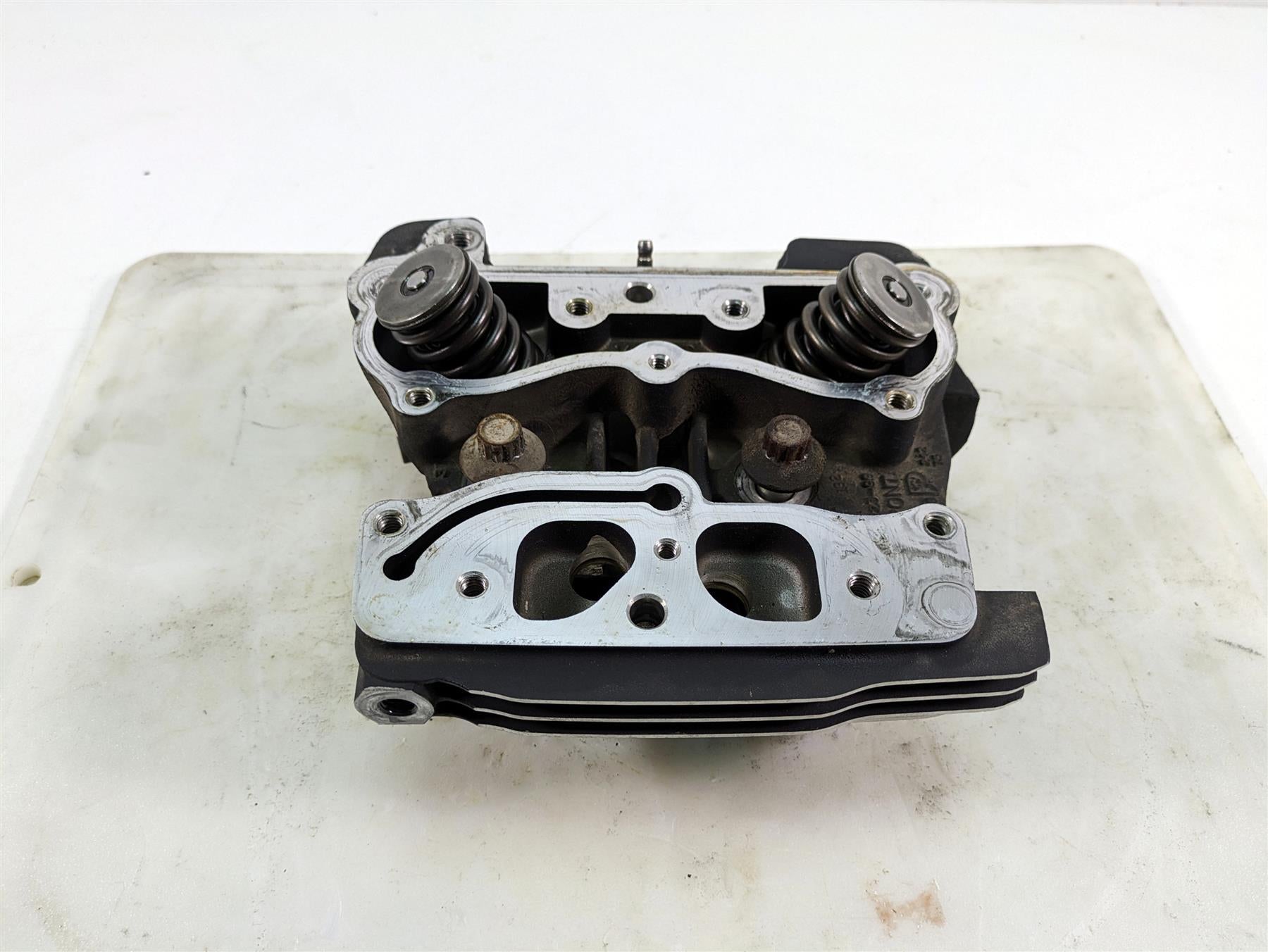 2000 Harley Dyna FXDL Low Rider Front Cylinder Head 88ci -Fin Damage 16723-99 {{ shop.shopifyCountryName }} - Mototech271