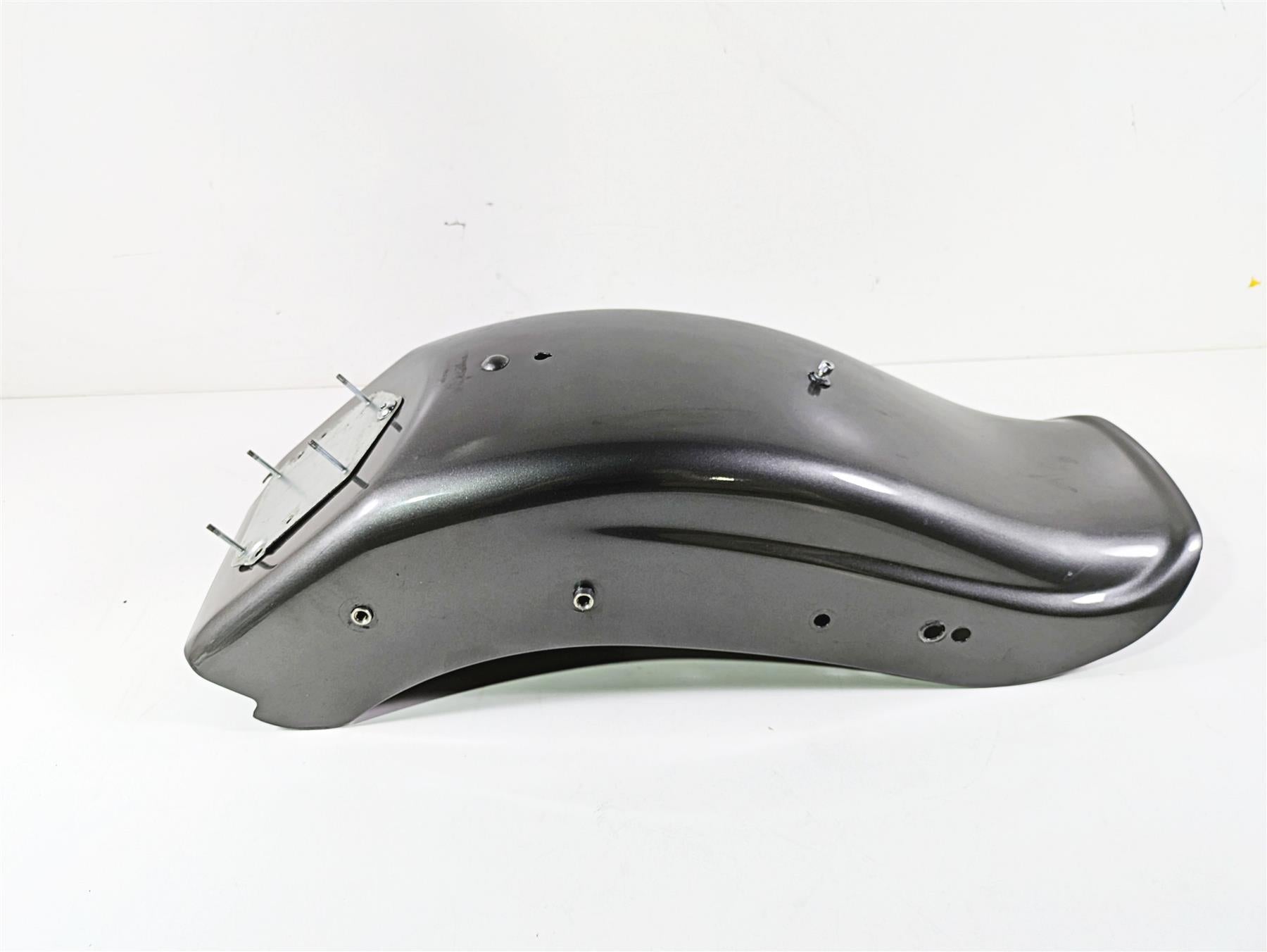 2009 Harley FLSTSB Cross Bones Rear Fender Custom Silver Paint - Read 59914-06 {{ shop.shopifyCountryName }} - Mototech271