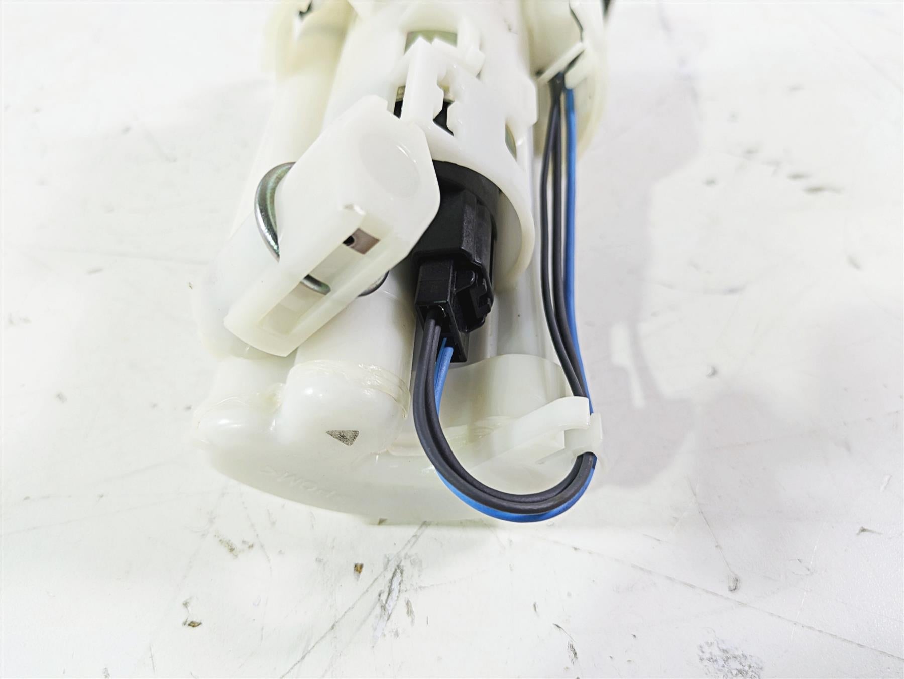 2020 Triumph Daytona 765 Moto2 Denso Fuel Gas Petrol Pump - Tested T2400735 {{ shop.shopifyCountryName }} - Mototech271