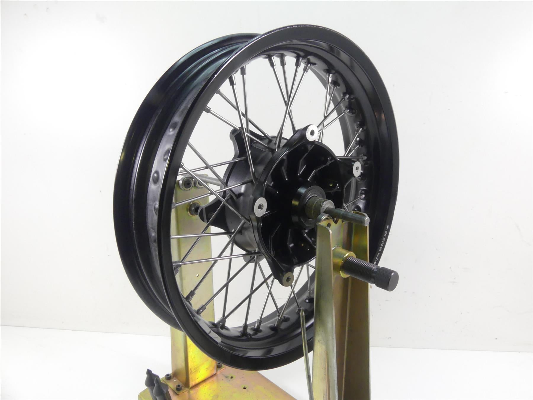 2016 BMW R nineT R9T K21 Front 17x3.5 Wheel Rim - Read 36318546108 36318546111 {{ shop.shopifyCountryName }} - Mototech271