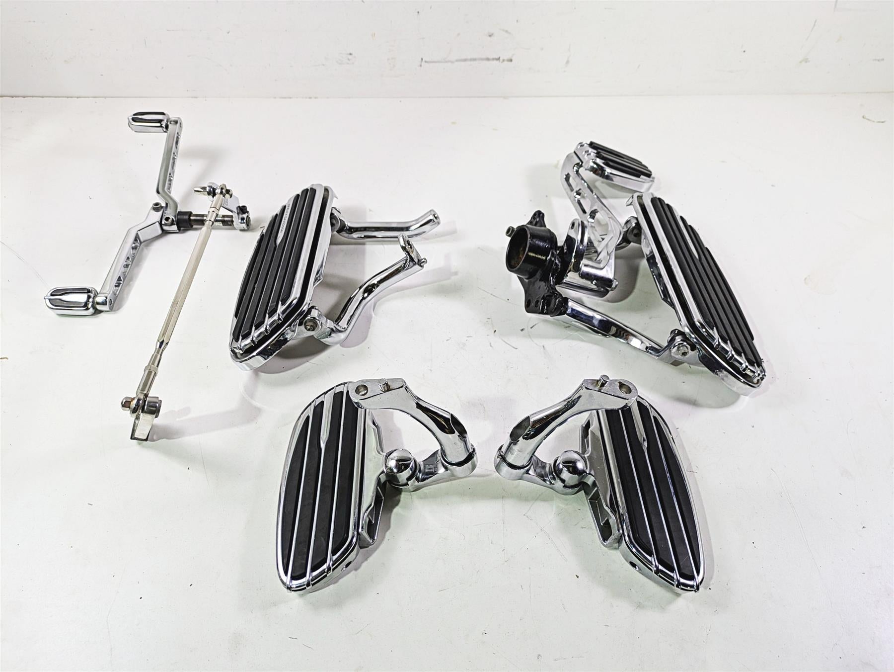 2011 Harley Touring FLHTCUSE CVO E-Glide Chrome Full Floor Board Set 51499-09A | Mototech271