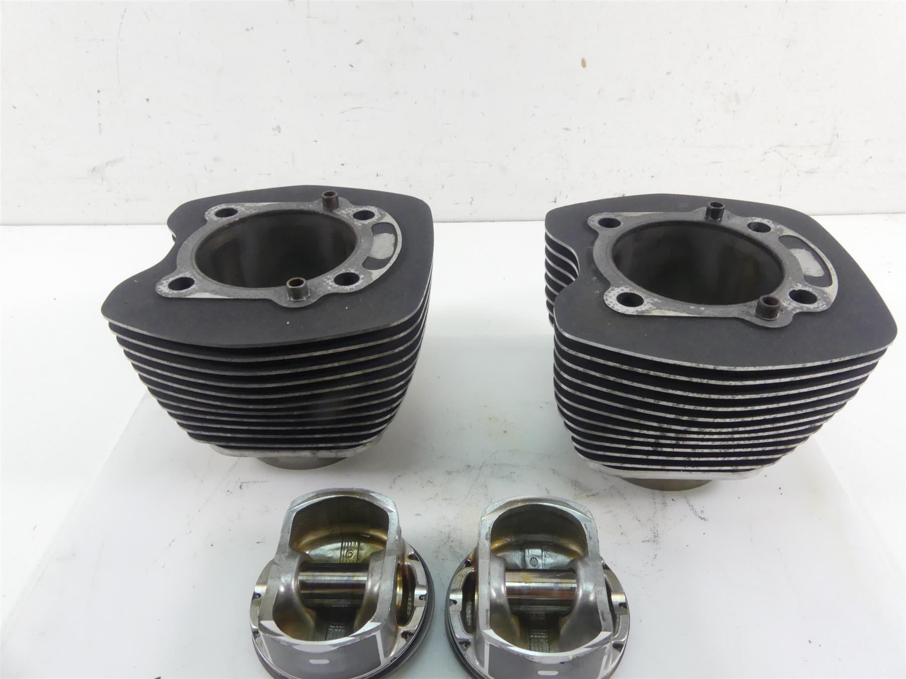 2011 Harley Touring FLTRU Road Glide Cylinder Piston Jug Barrel Set 17460-07A {{ shop.shopifyCountryName }} - Mototech271
