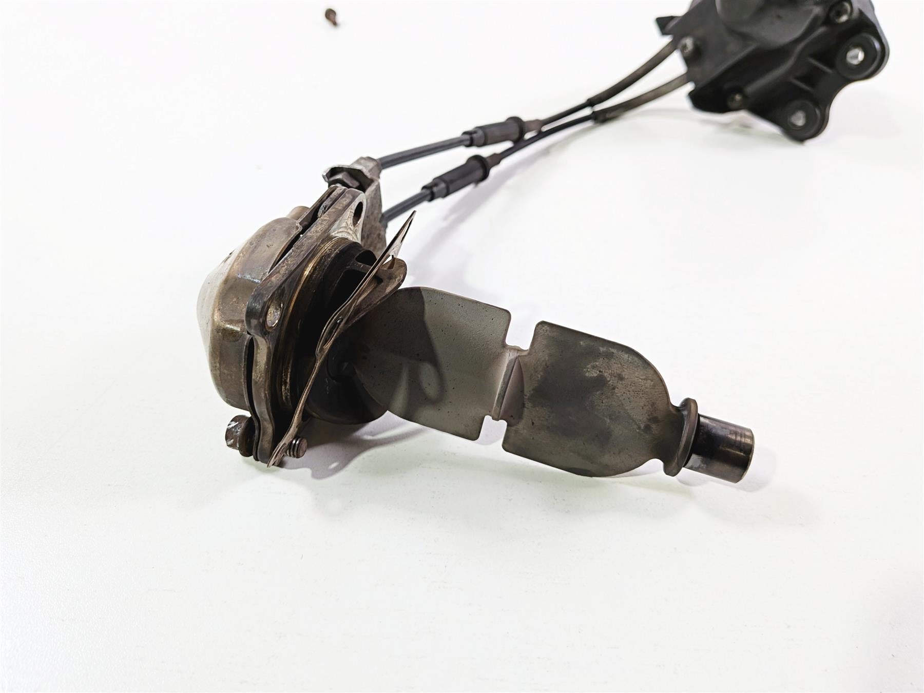 2008 Yamaha YZF R1 RN19 Exhaust Valve & Servo Actuator Motor 5VY-85820-10-00 {{ shop.shopifyCountryName }} - Mototech271