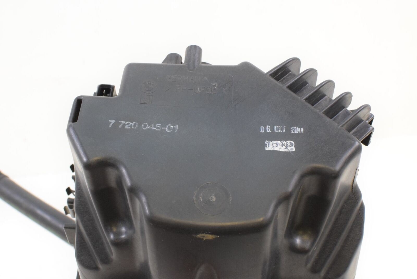 2012 BMW R1200RT R1200 RT K26 Air Cleaner Breather Filter 772004501 {{ shop.shopifyCountryName }} - Mototech271