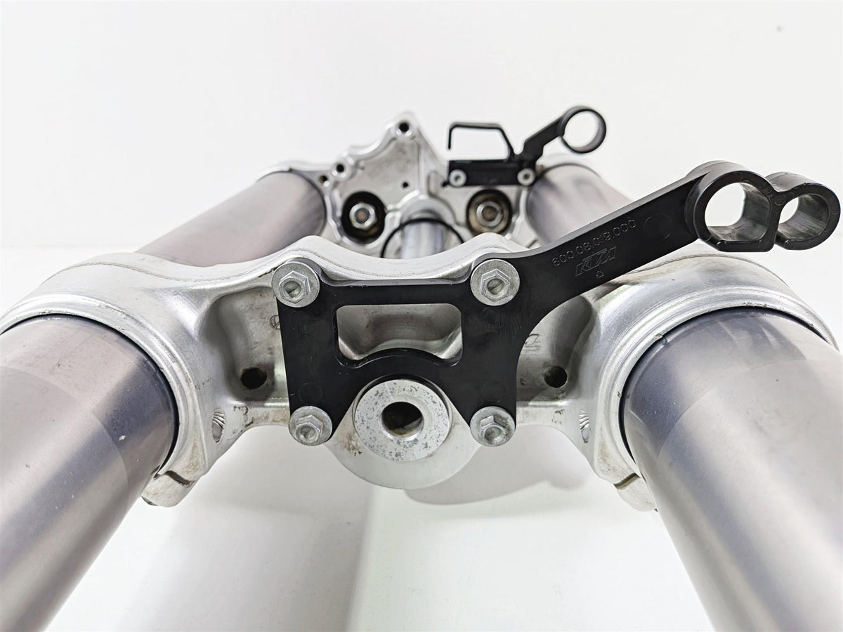 2005 KTM 950 LC8 Adventure Forks Triple Tree Riser Axle 1418Y756LS 1418Y756RS {{ shop.shopifyCountryName }} - Mototech271