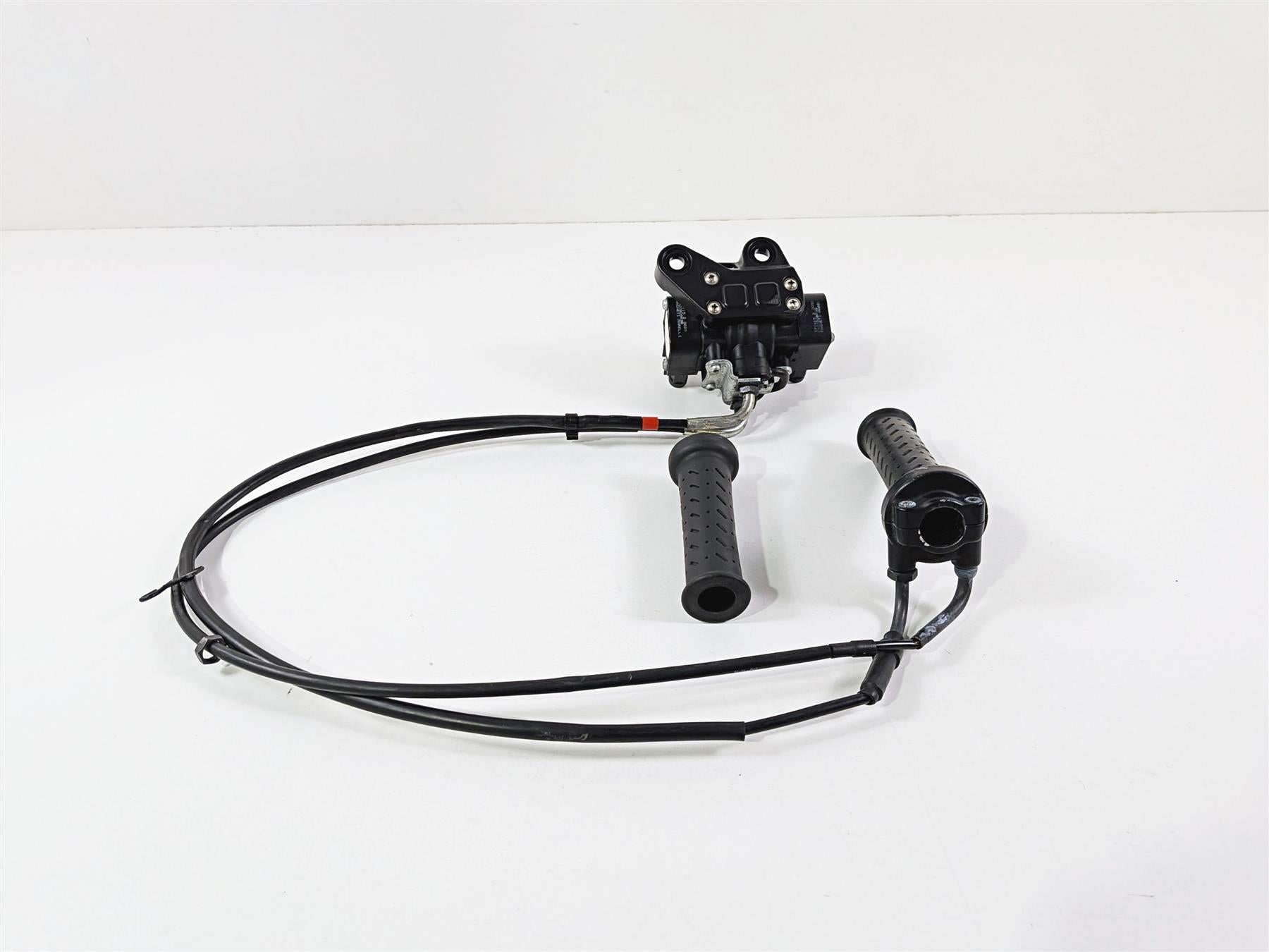 2016 Aprilia RSV 1100 Tuono V4 Factory Accelerator Position Sensor Grip B044414 {{ shop.shopifyCountryName }} - Mototech271
