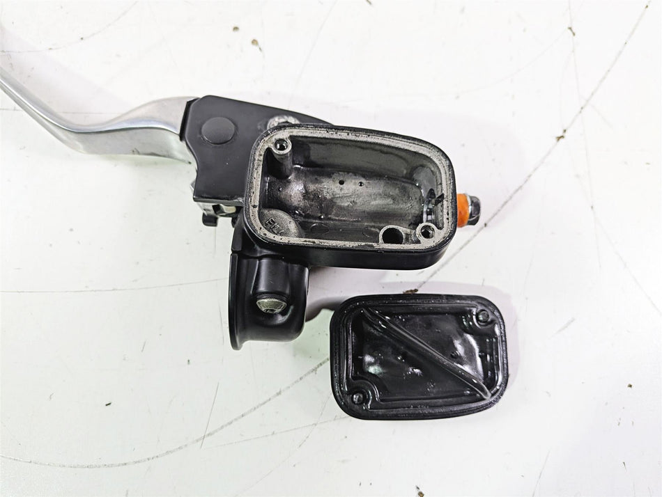 2012 Harley VRSCF Muscle V Rod Clutch Master Cylinder 11/16" 38744-09B {{ shop.shopifyCountryName }} - Mototech271