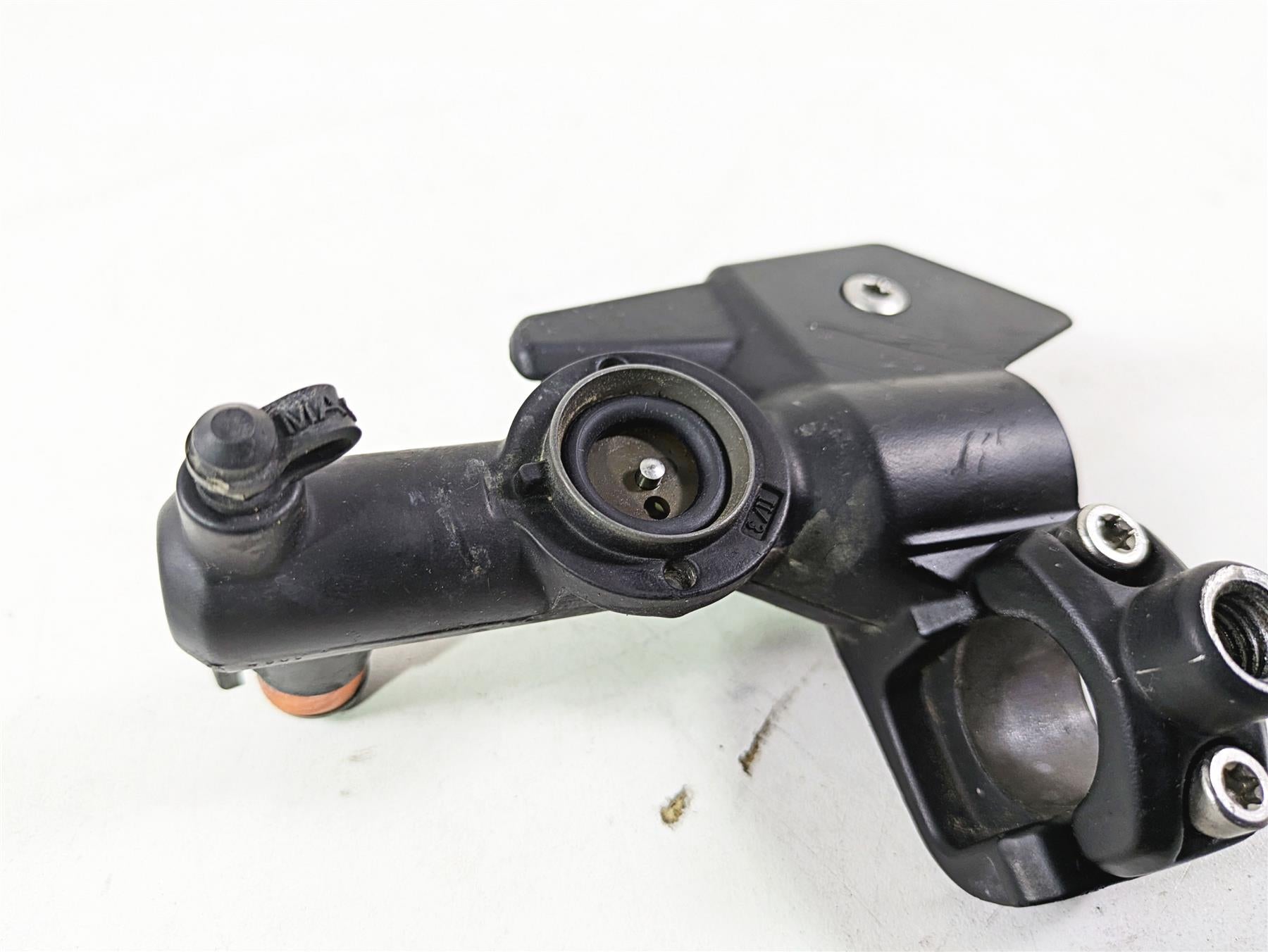 2009 BMW R1200GS K255 Adv Front Brake Master Cylinder - Abs 32728530056 {{ shop.shopifyCountryName }} - Mototech271