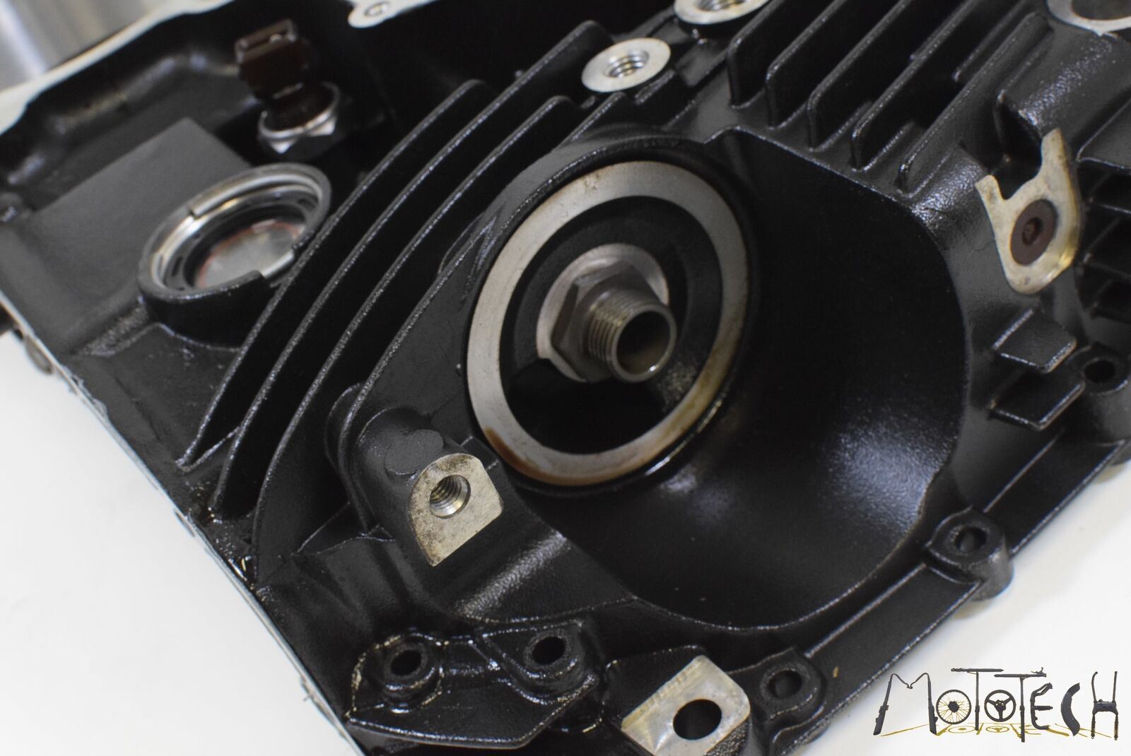 2015 BMW R nineT nine T K21 OEM Crank Case Crankcase Engine Motor 11117710369 {{ shop.shopifyCountryName }} - Mototech271