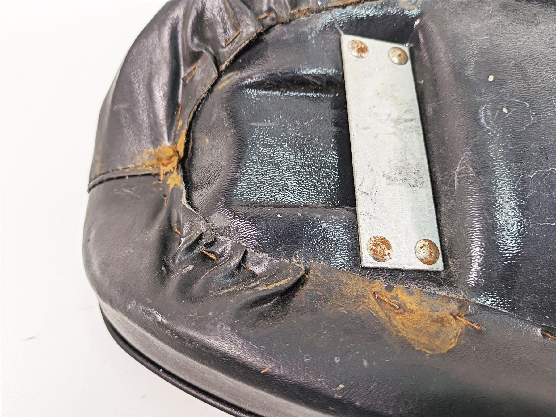 1986 Harley Sportster XLH 883 Rider Driver Pillow Cushion Seat Saddle 52004-94B {{ shop.shopifyCountryName }} - Mototech271
