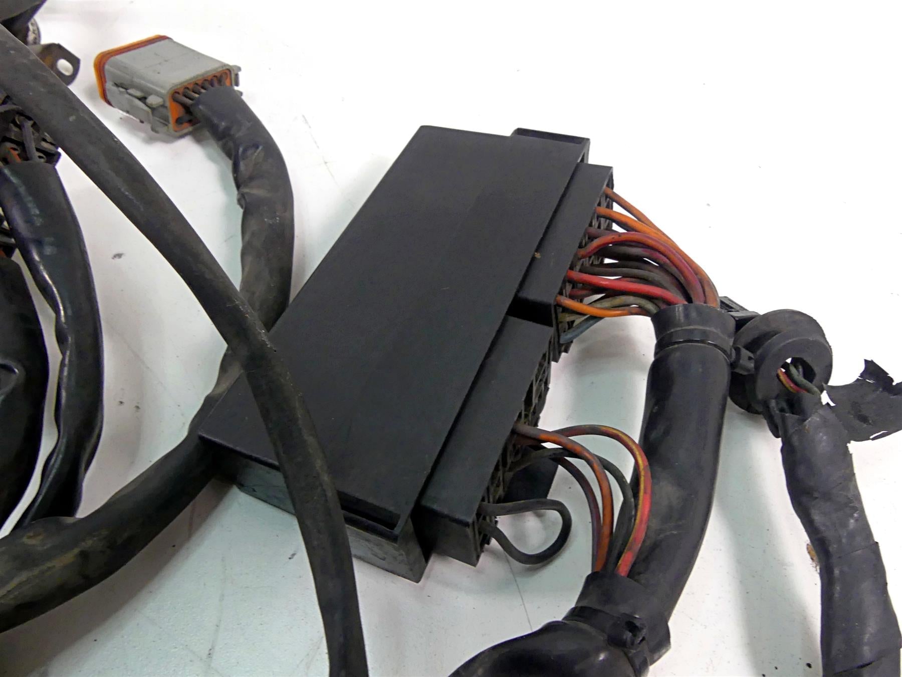 2002 Harley Touring FLHTC Electra Glide Main Wiring Harness -For Parts 70985-02 {{ shop.shopifyCountryName }} - Mototech271