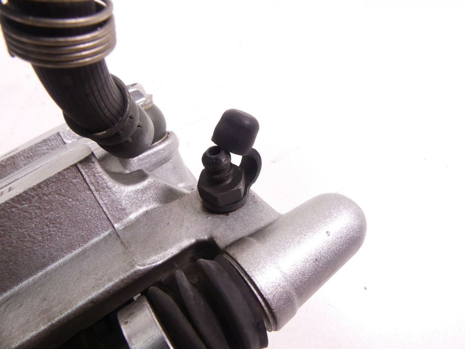 2001 Kawasaki VN1500 Vulcan C Front Tokico Brake Caliper 43041-1824-GN {{ shop.shopifyCountryName }} - Mototech271