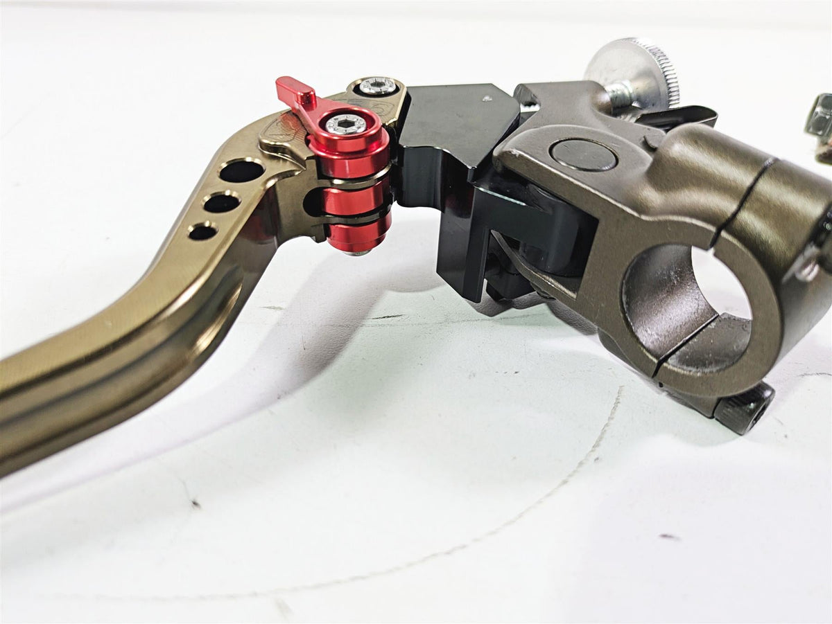 2005 Kawasaki ZX1000 ZX10R Ninja Clutch Perch & Master Cylinder -Read 43015-0031 {{ shop.shopifyCountryName }} - Mototech271