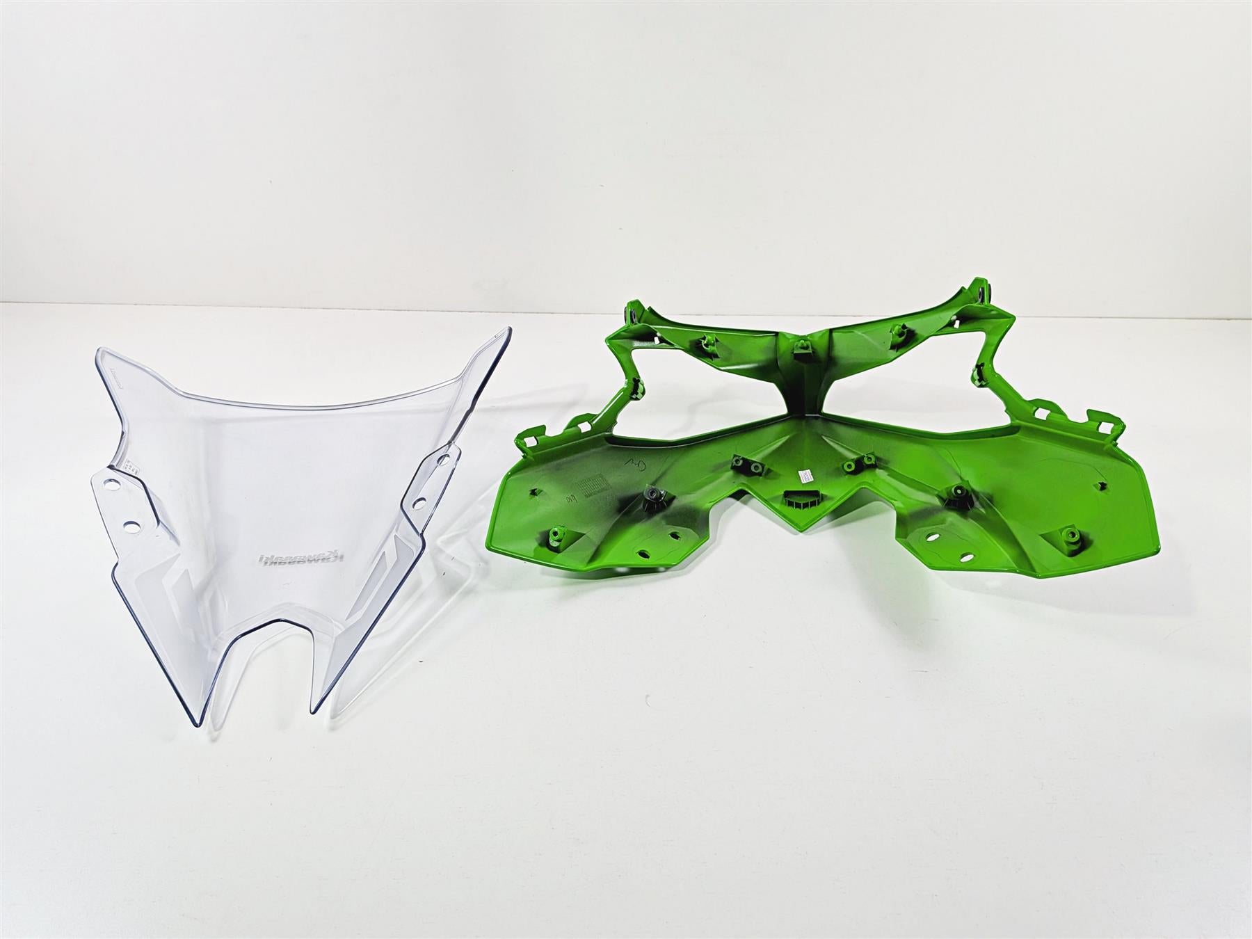 2024 Kawasaki EX500 Ninja 40th An. Front Nose Fairing Cover Set 55028-0874 {{ shop.shopifyCountryName }} - Mototech271