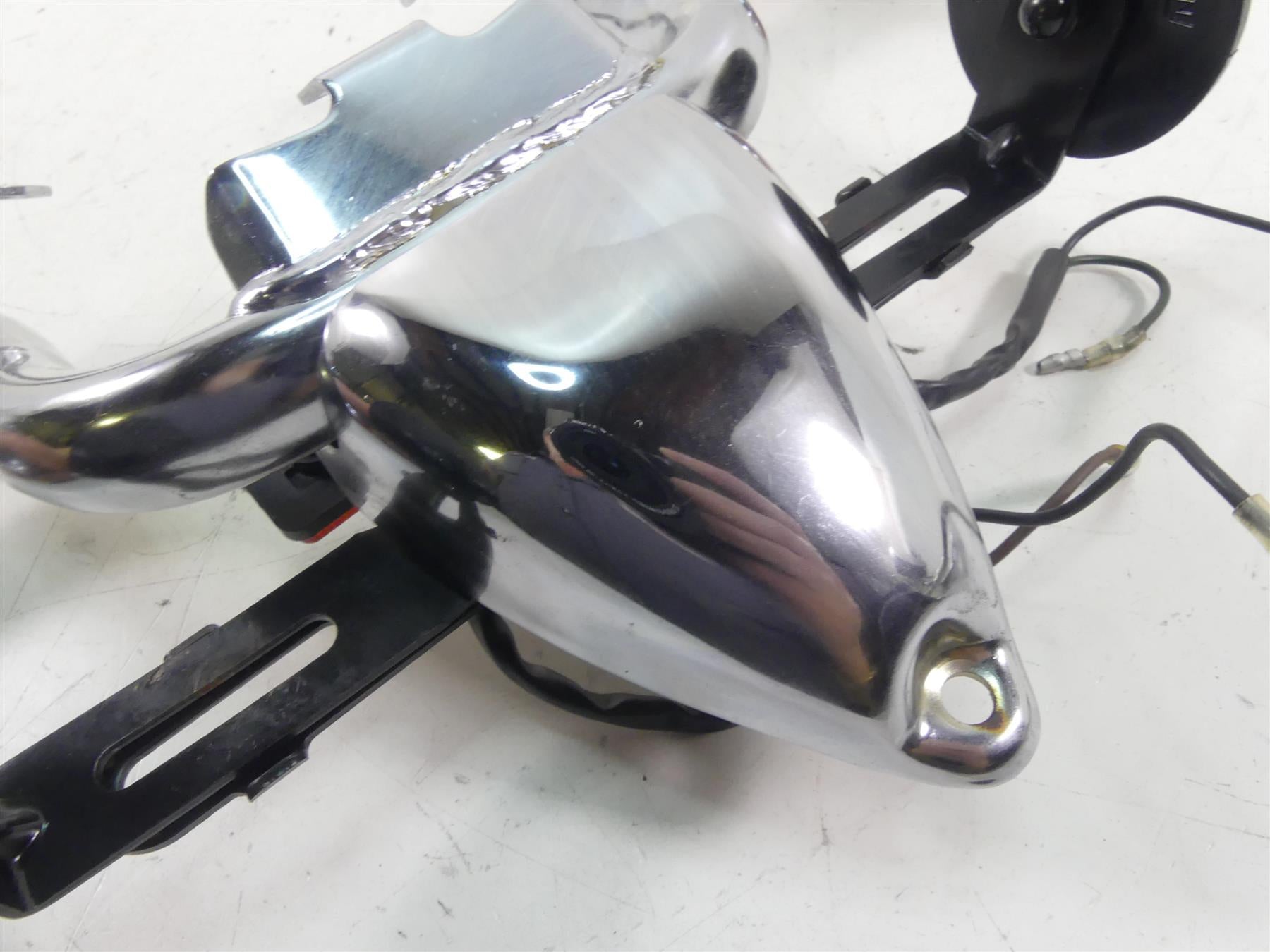 2001 Yamaha XV1600 Road Star Rear Chrome Blinker Turn Signal Bar 4WM-2317W-10-00 {{ shop.shopifyCountryName }} - Mototech271