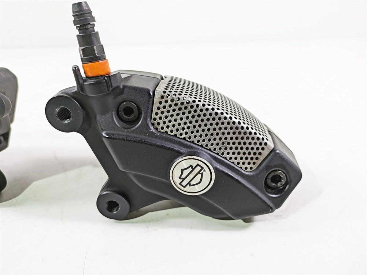 2010 Harley Touring FLHX Street Glide Front Brake Caliper Set 43027-08 44023-08 {{ shop.shopifyCountryName }} - Mototech271