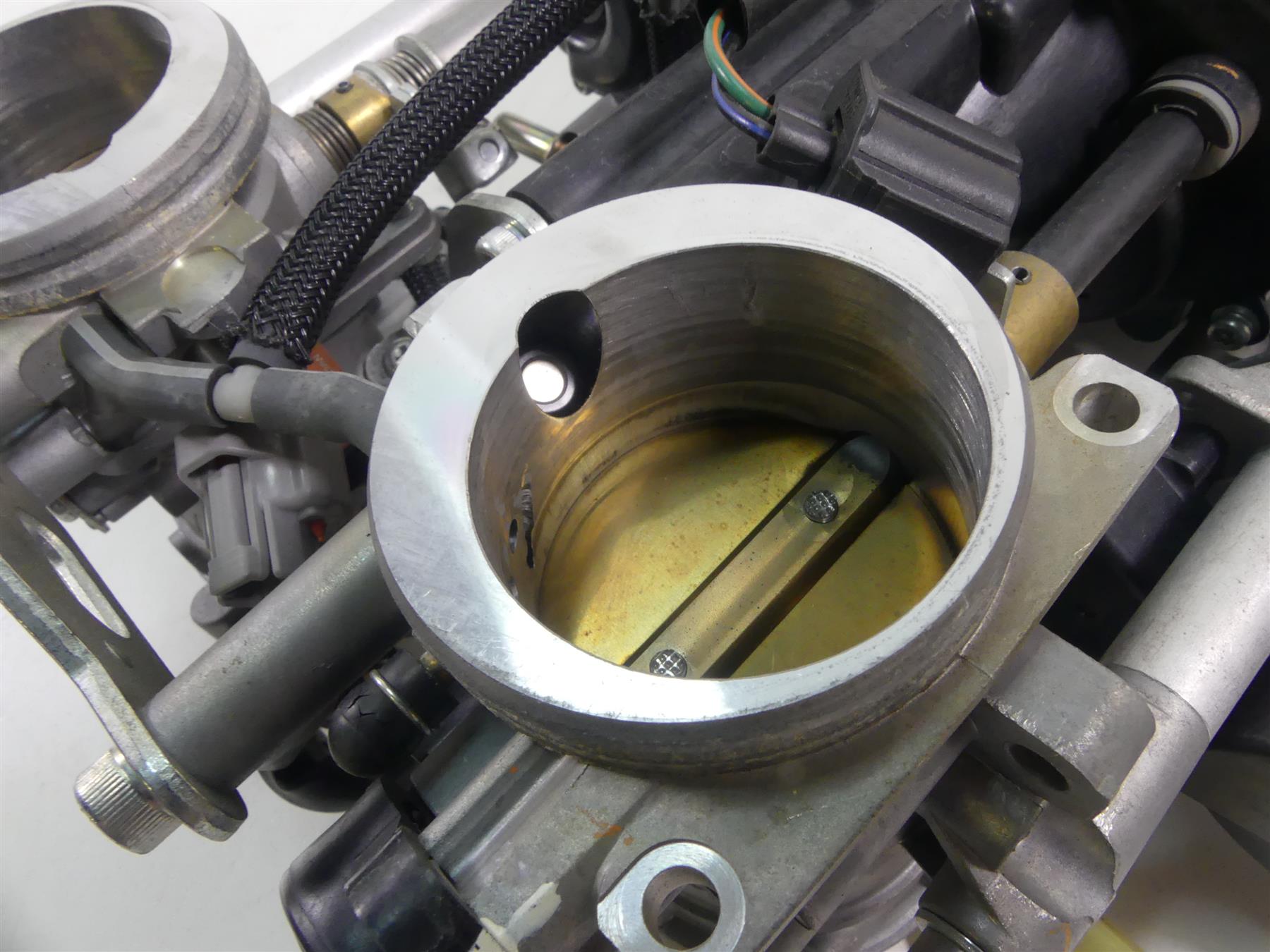 2013 Yamaha VMX17 V-Max 1700 Mikuni Throttle Body Bodies Set 2S3-13750-00-00 {{ shop.shopifyCountryName }} - Mototech271