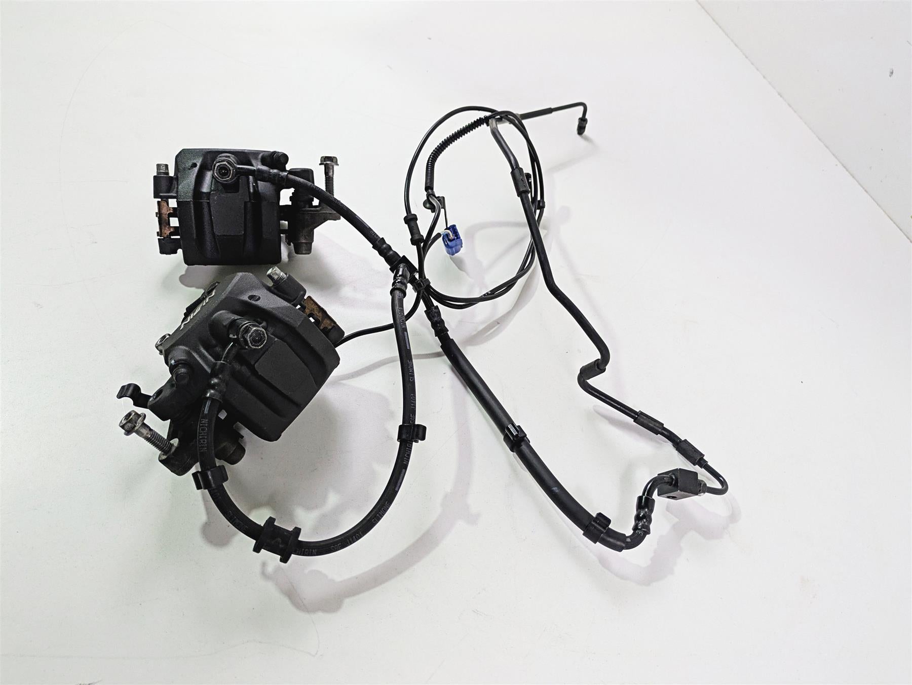 2016 Honda CBR650 F Front Brake Caliper Set - Nissin 45250-MJE-D11 45150-MJE-D01 {{ shop.shopifyCountryName }} - Mototech271