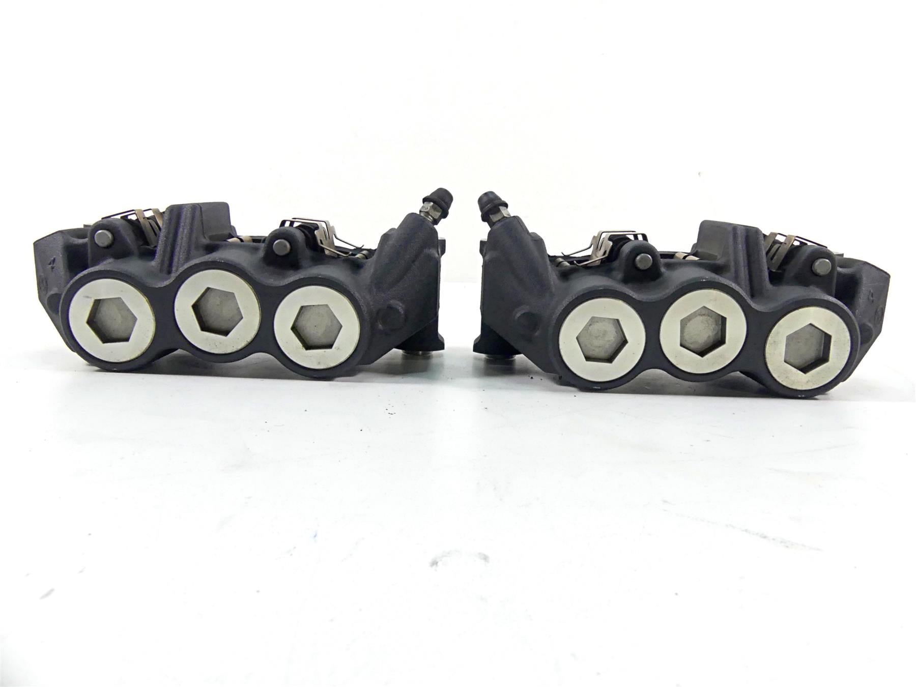 2012 Yamaha VMX17 VMAX 1700 Front 6 Piston Brake Caliper Set 4C8-2580T-10-00 {{ shop.shopifyCountryName }} - Mototech271
