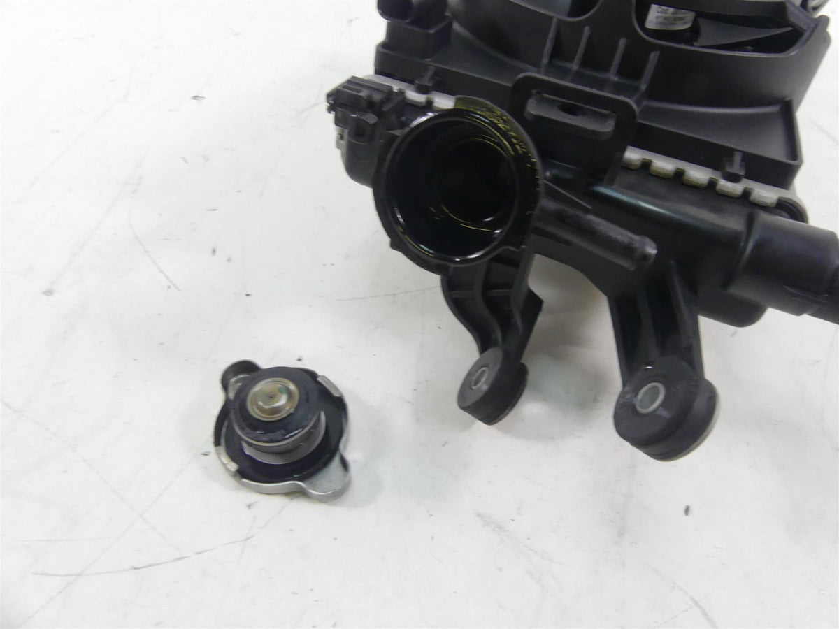 2017 BMW R1200GS GSW K50 Right Radiator Reservoir Fan & Cover Set 17118546416 {{ shop.shopifyCountryName }} - Mototech271