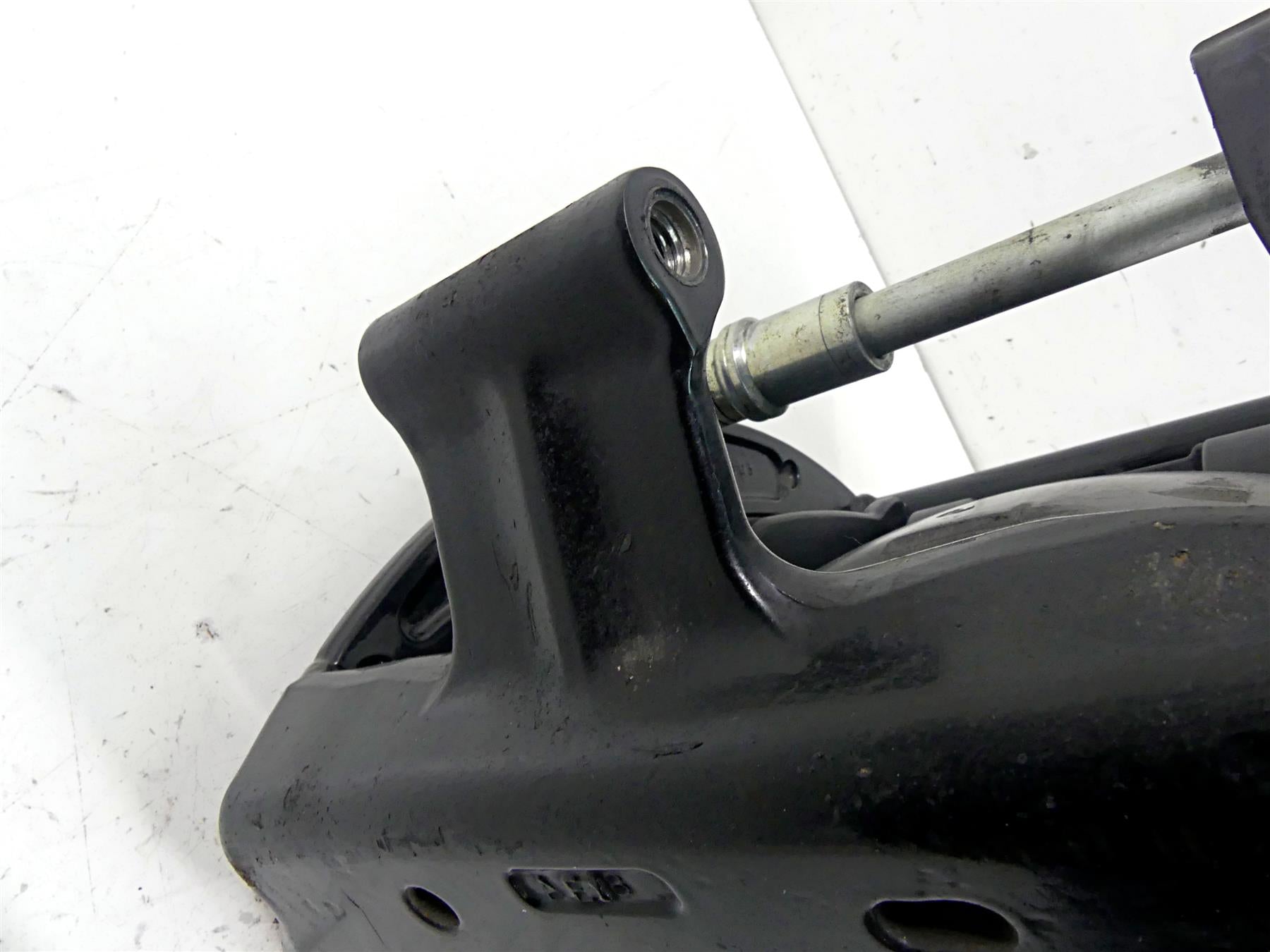 2011 Harley Softail FLSTF Fat Boy Rear Swing Arm Swing Arm & Axle 47573-11BHP {{ shop.shopifyCountryName }} - Mototech271