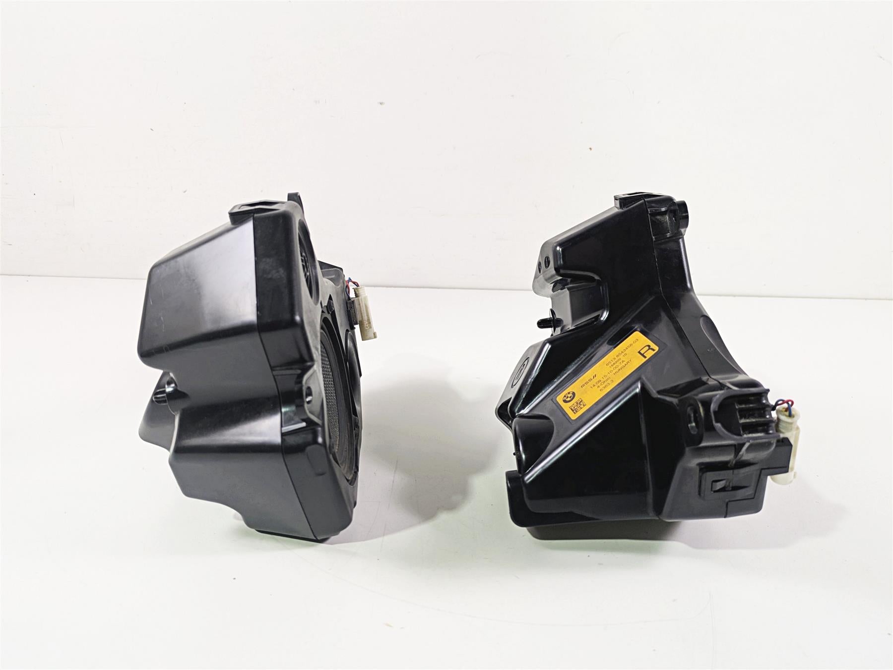 2016 BMW R1200RT K52 Front Audio Radio Speaker Set 65138543457 65138543458 {{ shop.shopifyCountryName }} - Mototech271