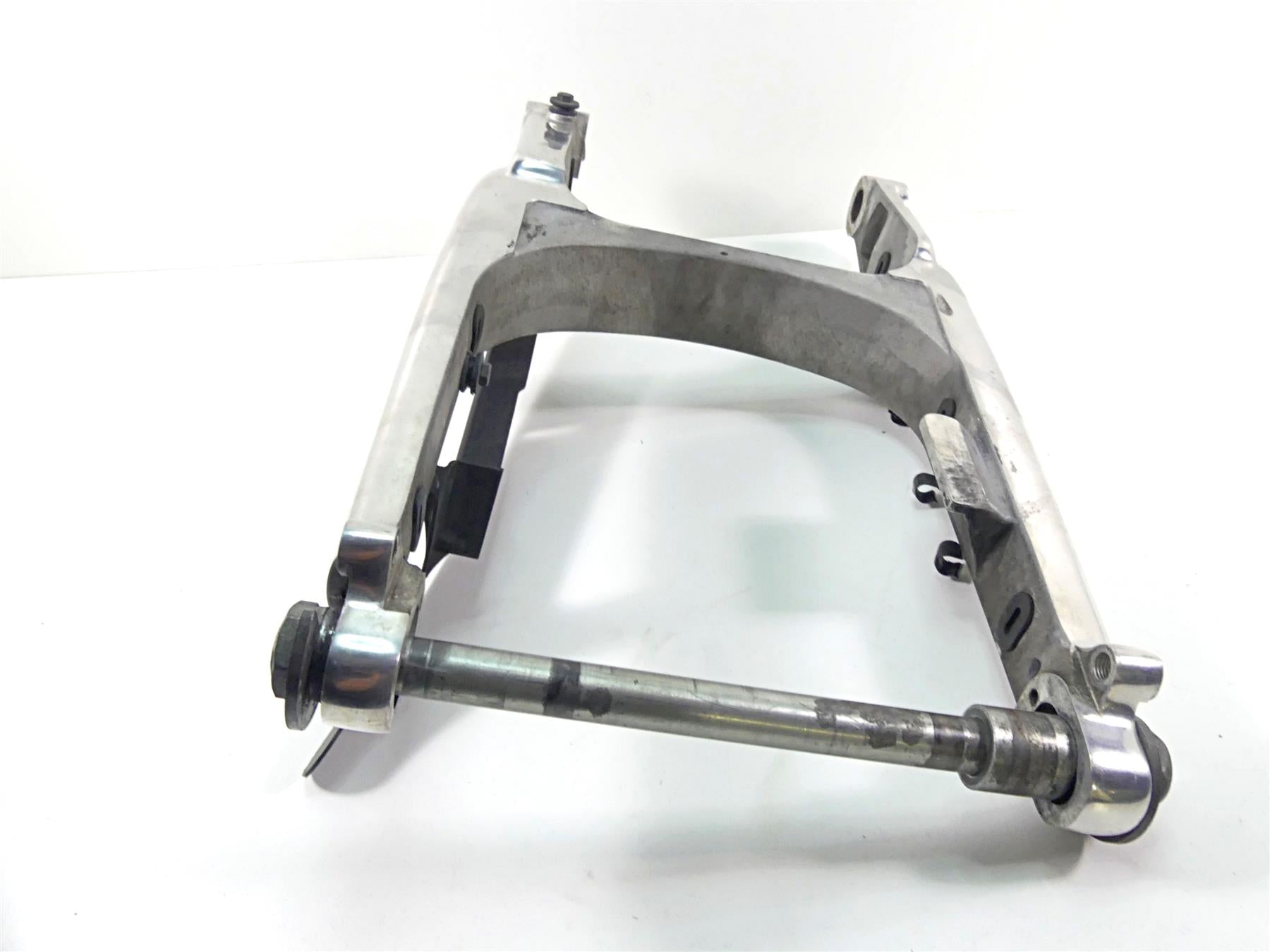 2014 Harley VRSCF Muscle V-Rod Rear Aluminum Swingarm Swing Arm -Read 48604-07A {{ shop.shopifyCountryName }} - Mototech271
