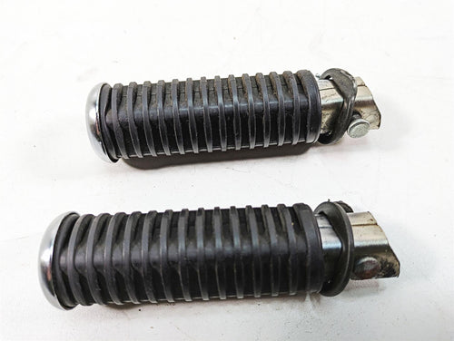 2006 Honda V-Twin VTX1300 R Rear Passenger Pillion Foot Peg Set 50715-MN0-000 | Mototech271