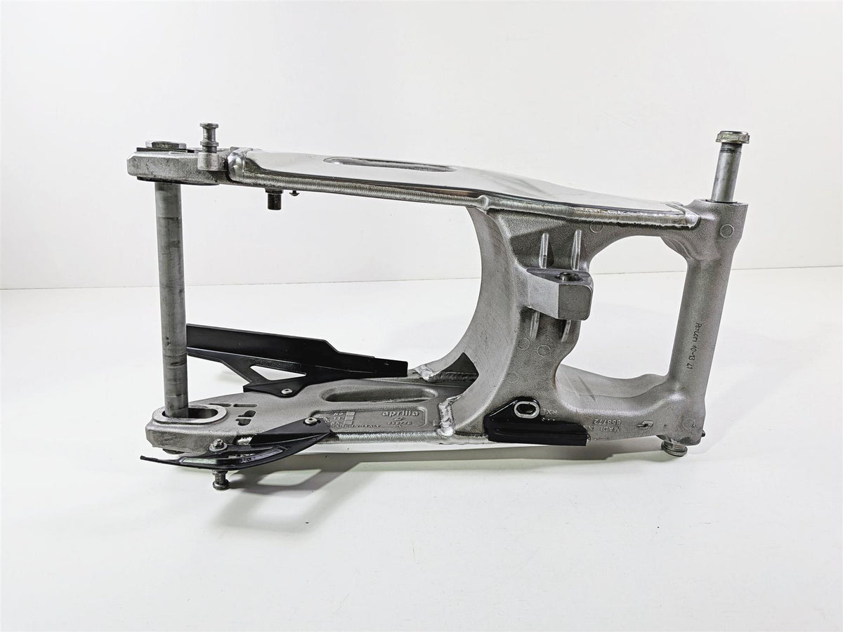 2014 Aprilia RSV4 RR Factory Rear Swing Arm Swingarm & Axle Set 858770 {{ shop.shopifyCountryName }} - Mototech271