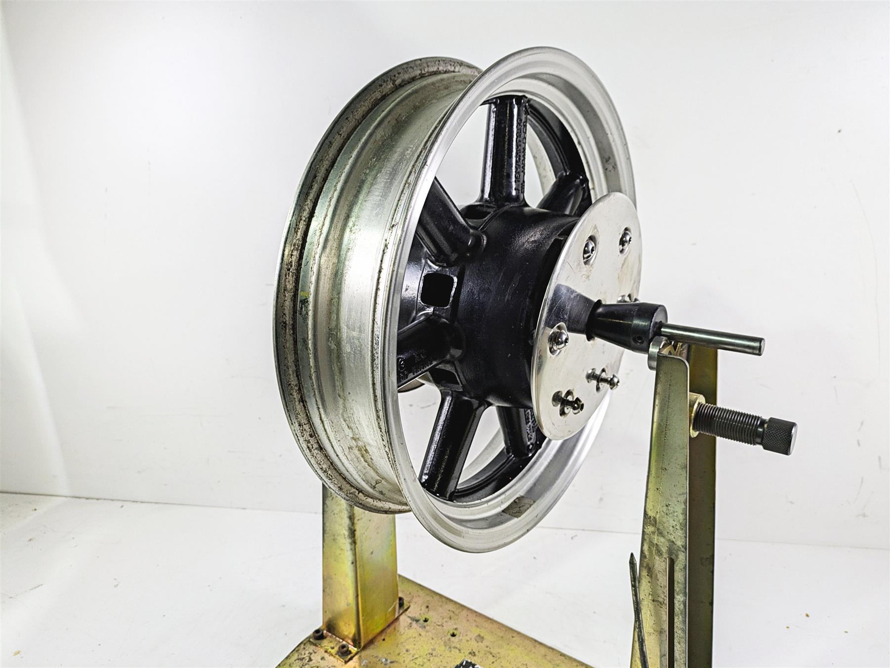 2004 Yamaha XVZ1300 Royal Star 16x3.5 Front Wheel Rim & Covers 4NK-25168-00-33 {{ shop.shopifyCountryName }} - Mototech271
