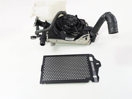 2017 BMW R1200 GS K50 Right Radiator + Reservoir Fan & Cover Set 17118546416 {{ shop.shopifyCountryName }} - Mototech271