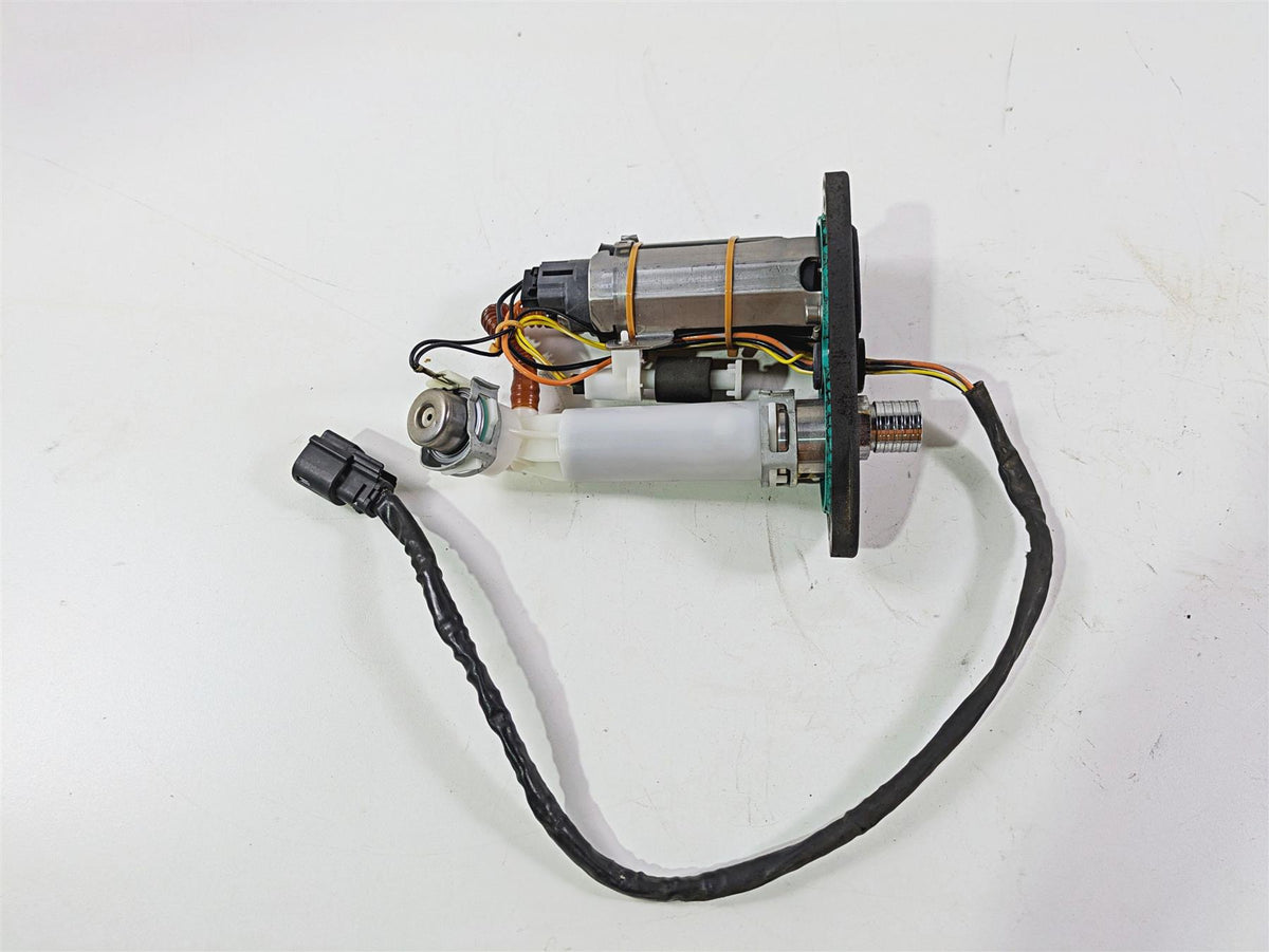 2009 Harley XR1200 Sportster Fuel Gas Petrol Pump 75268-07D {{ shop.shopifyCountryName }} - Mototech271