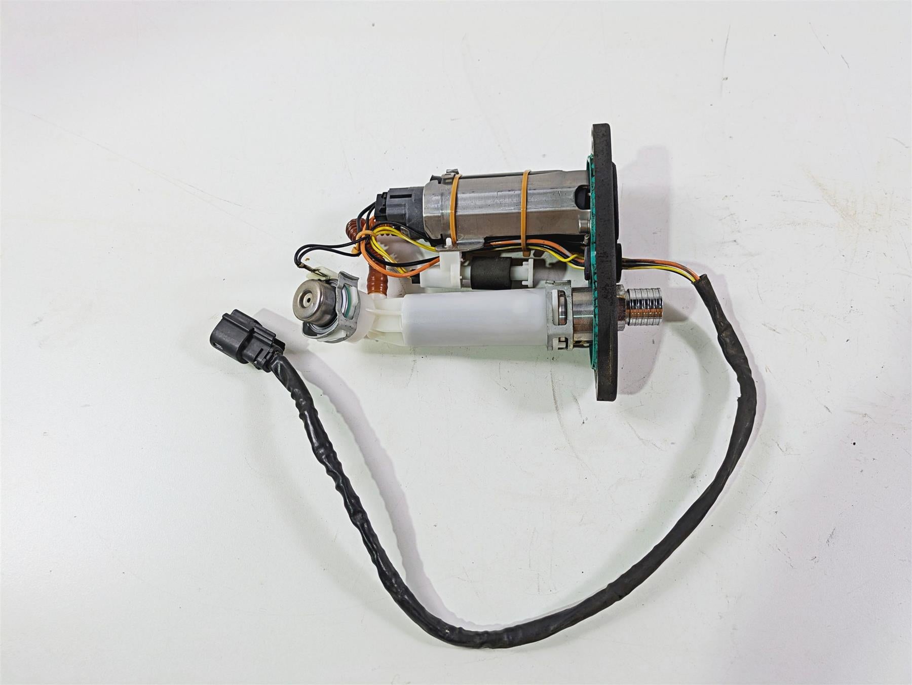 2009 Harley XR1200 Sportster Fuel Gas Petrol Pump 75268-07D