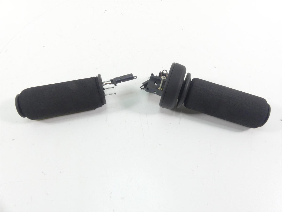2016 BMW S1000XR K49 Heated Cruise Control E-Throttle Grip Set 61318522472 {{ shop.shopifyCountryName }} - Mototech271