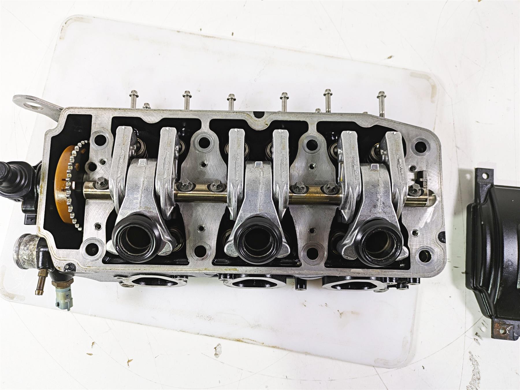2010 Sea-Doo 4-Tec RXT 215 Cylinderhead Cylinder Head Camshaft 420613978 {{ shop.shopifyCountryName }} - Mototech271