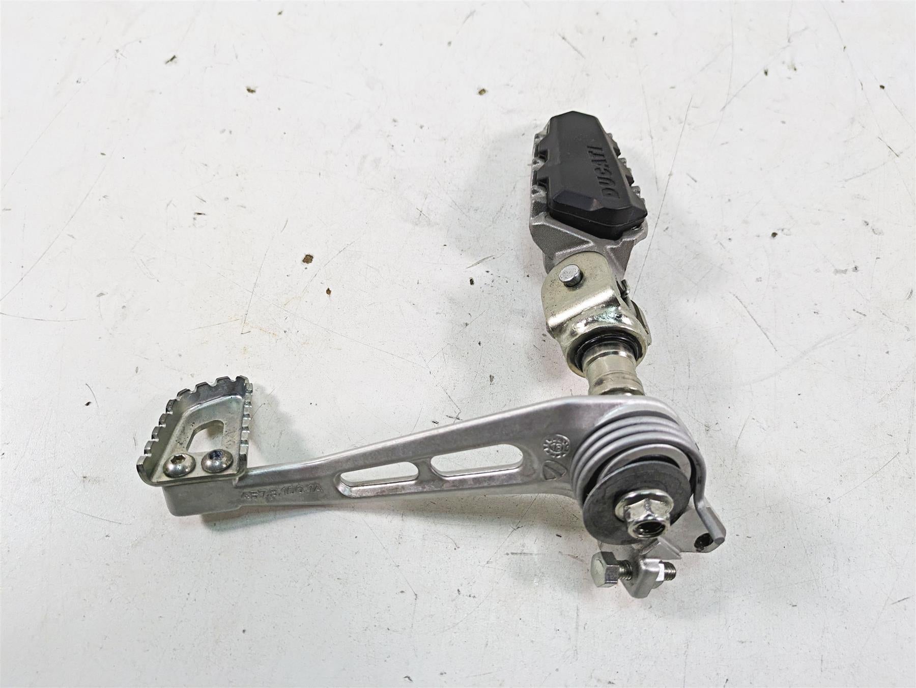 2020 Ducati Scrambler 1100 Sport Pro Right Footpeg & Brake Pedal 45721002AA {{ shop.shopifyCountryName }} - Mototech271