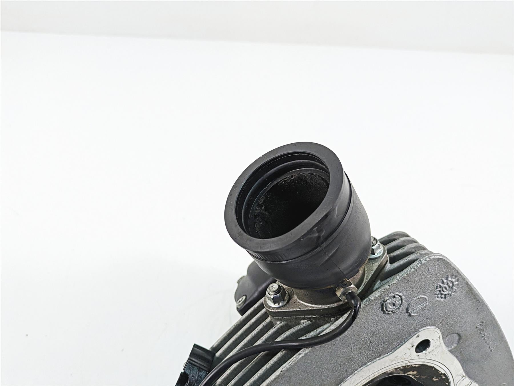 2011 Ducati Hypermotard 1100 Evo SP Rear Vertical Cylinder Head 30122761AA {{ shop.shopifyCountryName }} - Mototech271