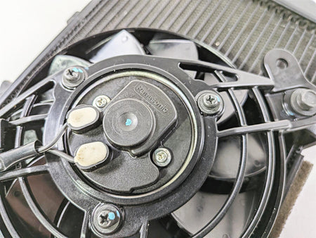 2022 Triumph Tiger 900 GT Pro Left Coolant Radiator And Fan T2104610 {{ shop.shopifyCountryName }} - Mototech271