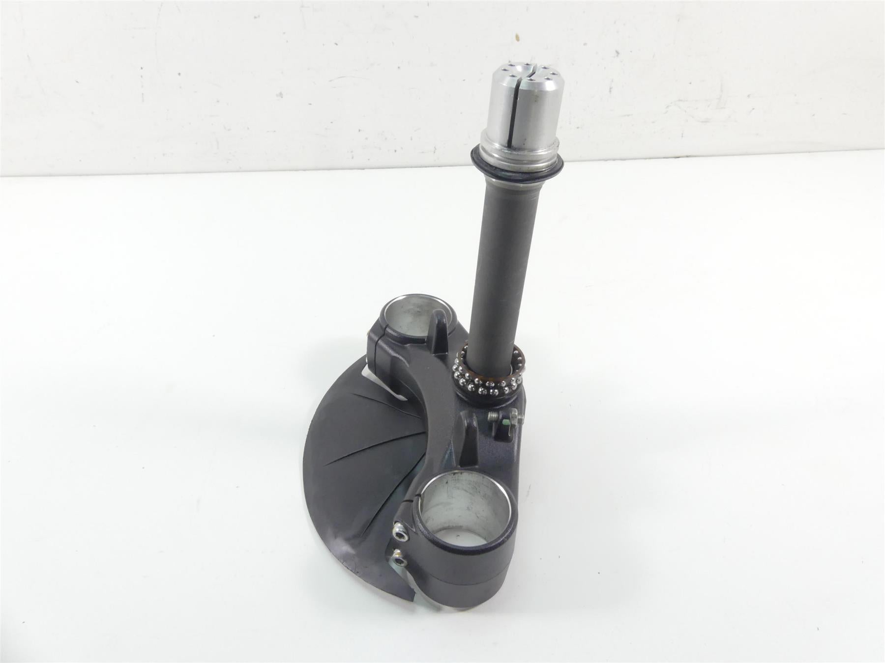 2017 Ducati 939 S Supersport Lower Triple Tree Steering Clamp 34220991AB {{ shop.shopifyCountryName }} - Mototech271