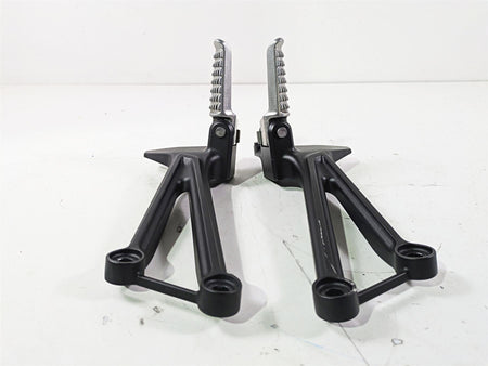 2022 Kawasaki ZR900RS Cafe Rear Passenger Foot Peg Rest Set 35063-1393-18R {{ shop.shopifyCountryName }} - Mototech271