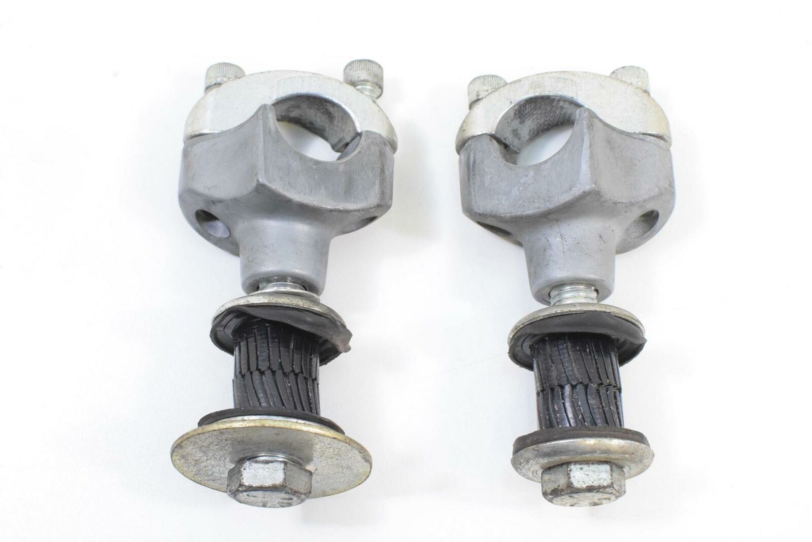 2000 Harley Touring FLHTCUI Electra Glide Handlebar Riser Holder Set 56149-88B {{ shop.shopifyCountryName }} - Mototech271