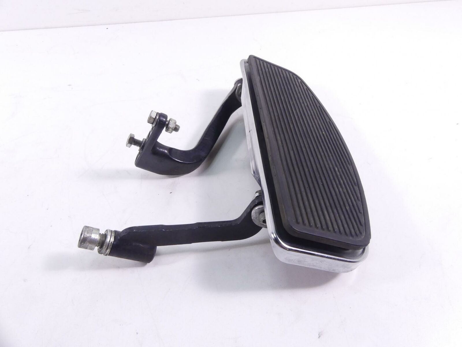 2006 Harley Touring FLHTCUI Electra Glide Rider Left Floor Board 50622-83C {{ shop.shopifyCountryName }} - Mototech271