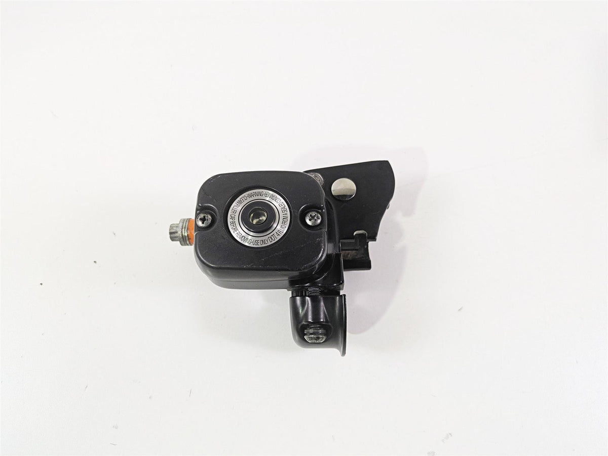 2016 Harley FXDF Dyna Fat Bob Front Brake Master Cylinder 11/16" 45170-08F {{ shop.shopifyCountryName }} - Mototech271