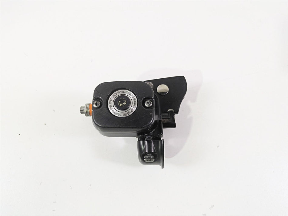 2016 Harley FXDF Dyna Fat Bob Front Brake Master Cylinder 11/16" 45170-08F {{ shop.shopifyCountryName }} - Mototech271