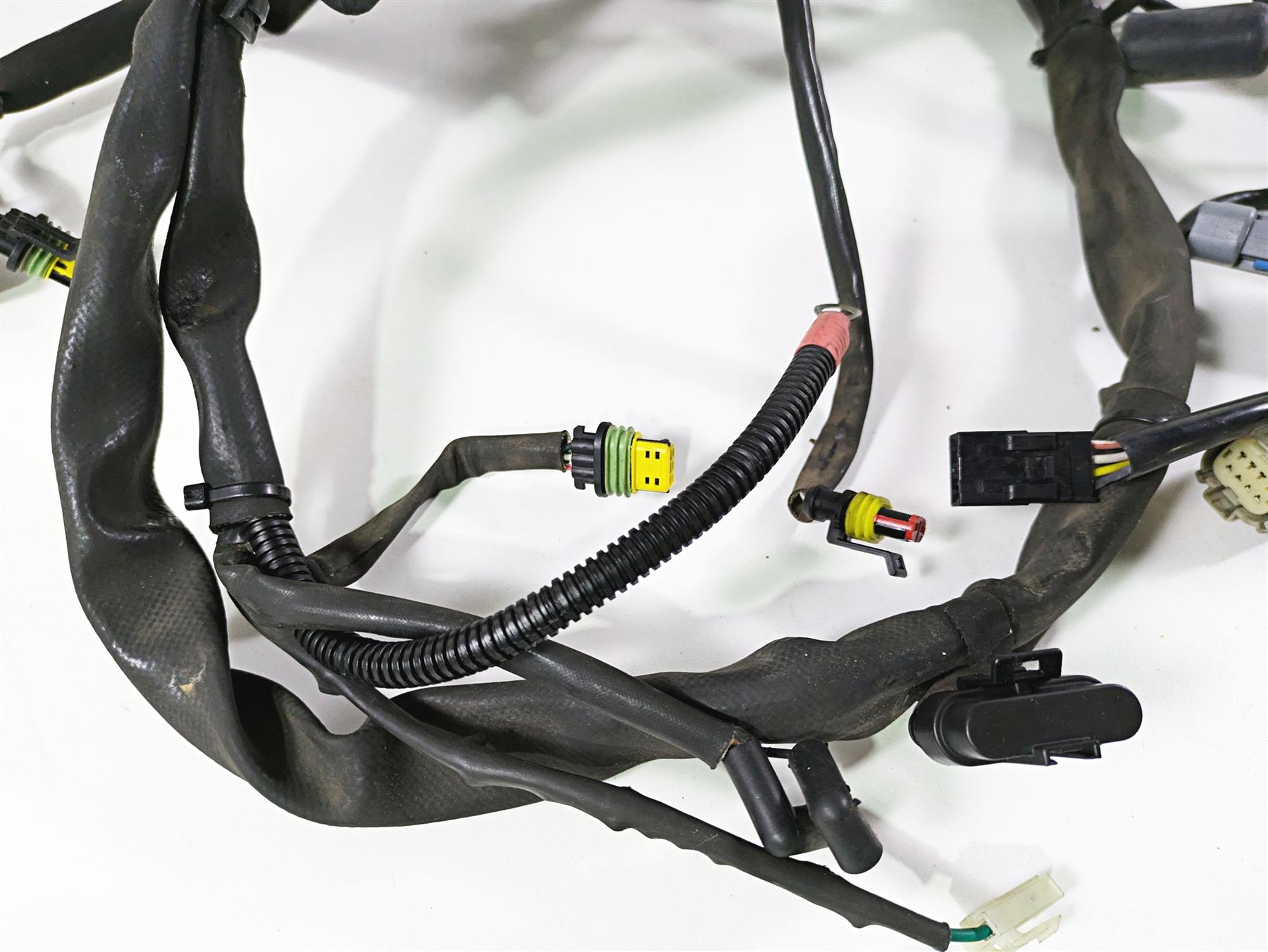 2009 Harley FLSTSB Cross Bones Wiring Harness Loom - No Cut 70431-08A {{ shop.shopifyCountryName }} - Mototech271