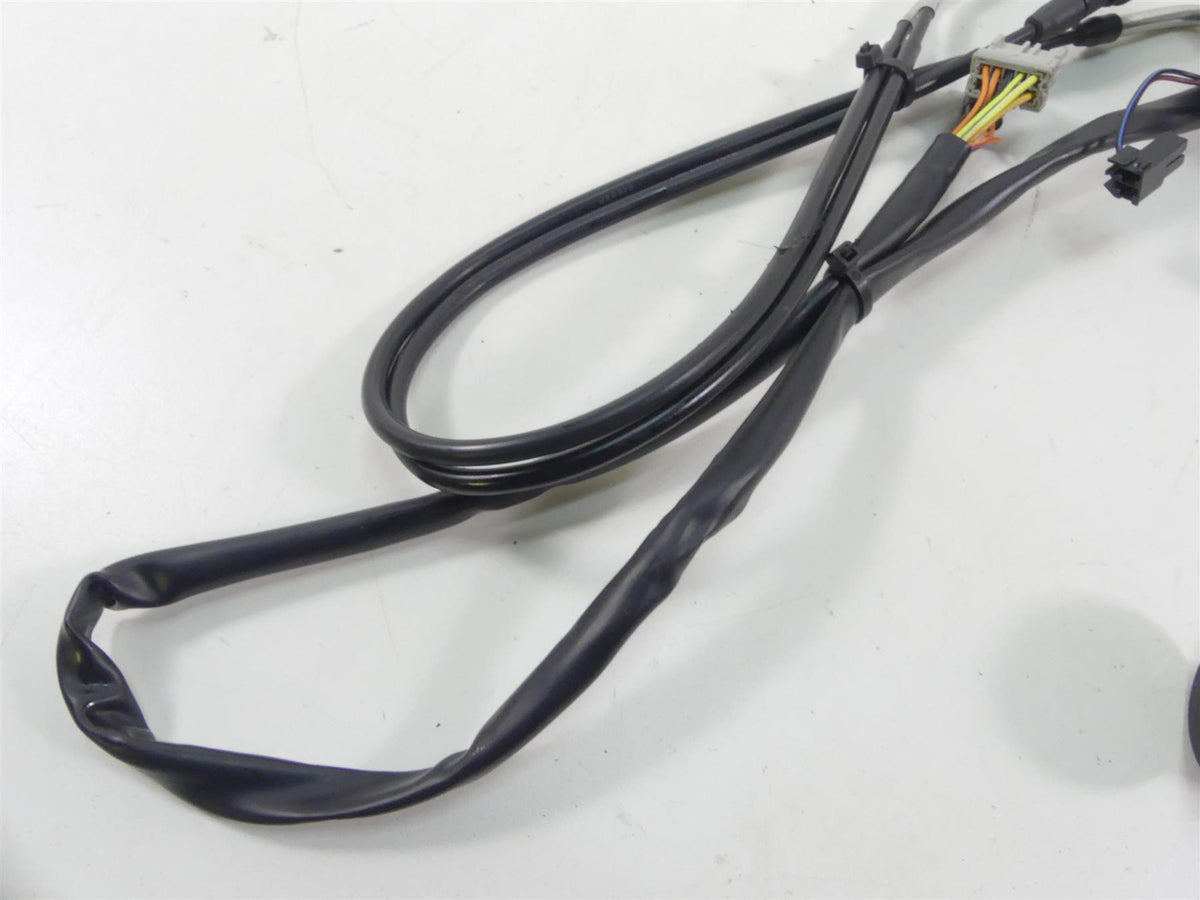 2020 Suzuki GSX1300 R Hayabusa Right Hand Start Stop Control Switch 37200-15H10 {{ shop.shopifyCountryName }} - Mototech271