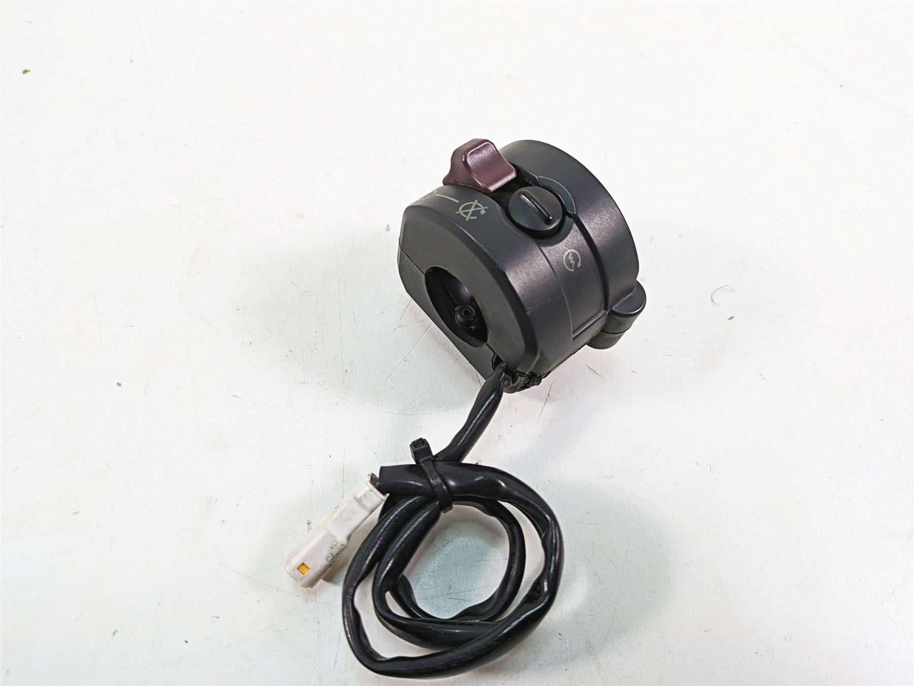 2016 Ducati Panigale 1299 S Right Hand Start Kill Control Switch 65010093I {{ shop.shopifyCountryName }} - Mototech271