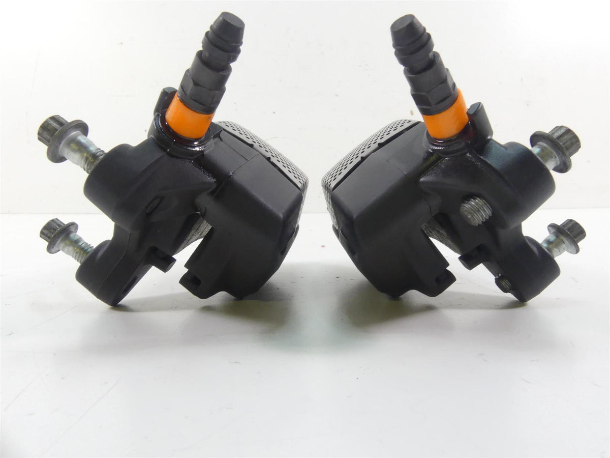 2013 Harley Touring FLHTP Electra Glide Front Brembo Brake Caliper Set 43027-08 {{ shop.shopifyCountryName }} - Mototech271